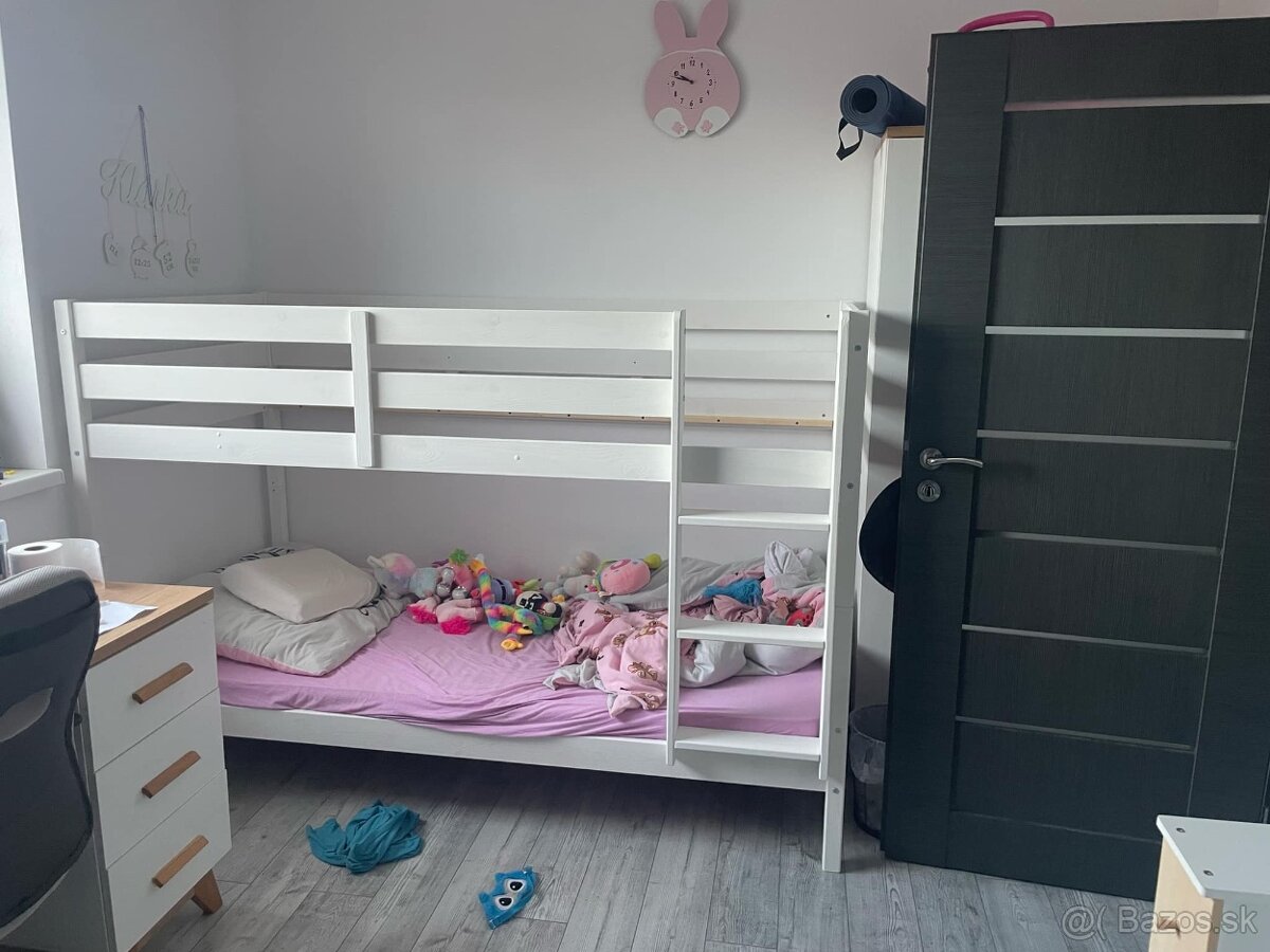 Poschodová posteľ