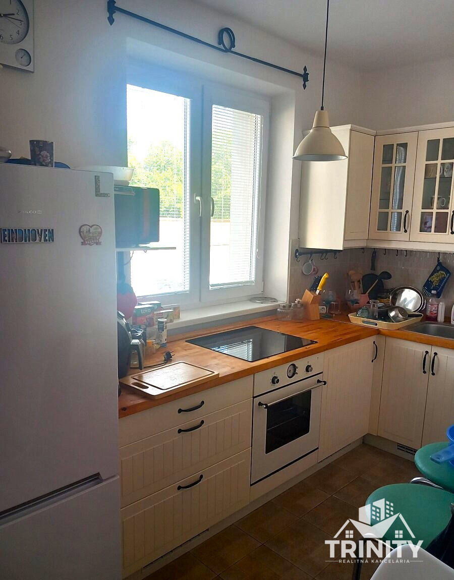 Na predaj tehlový 3-izbový byt s balkónom v meste Nové Zámky