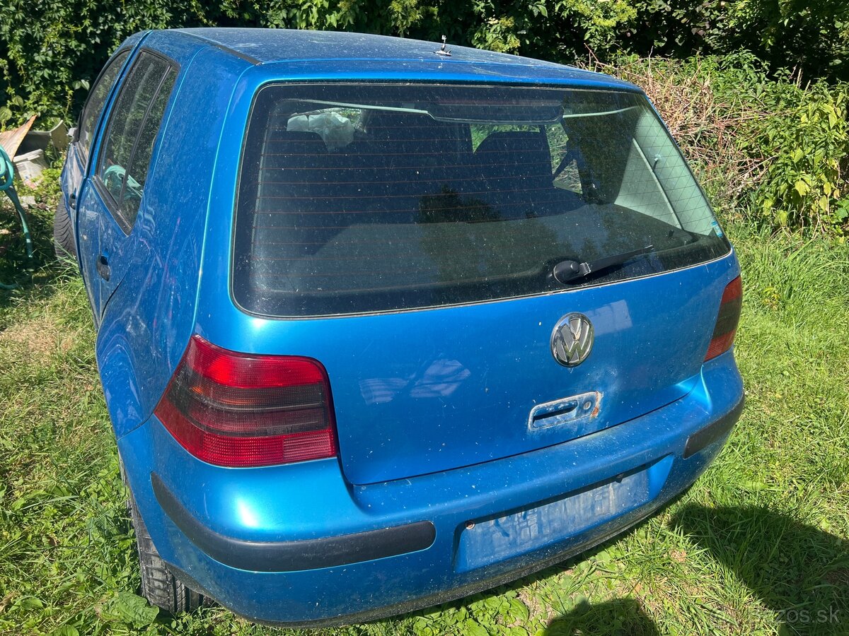 VW Golf 4