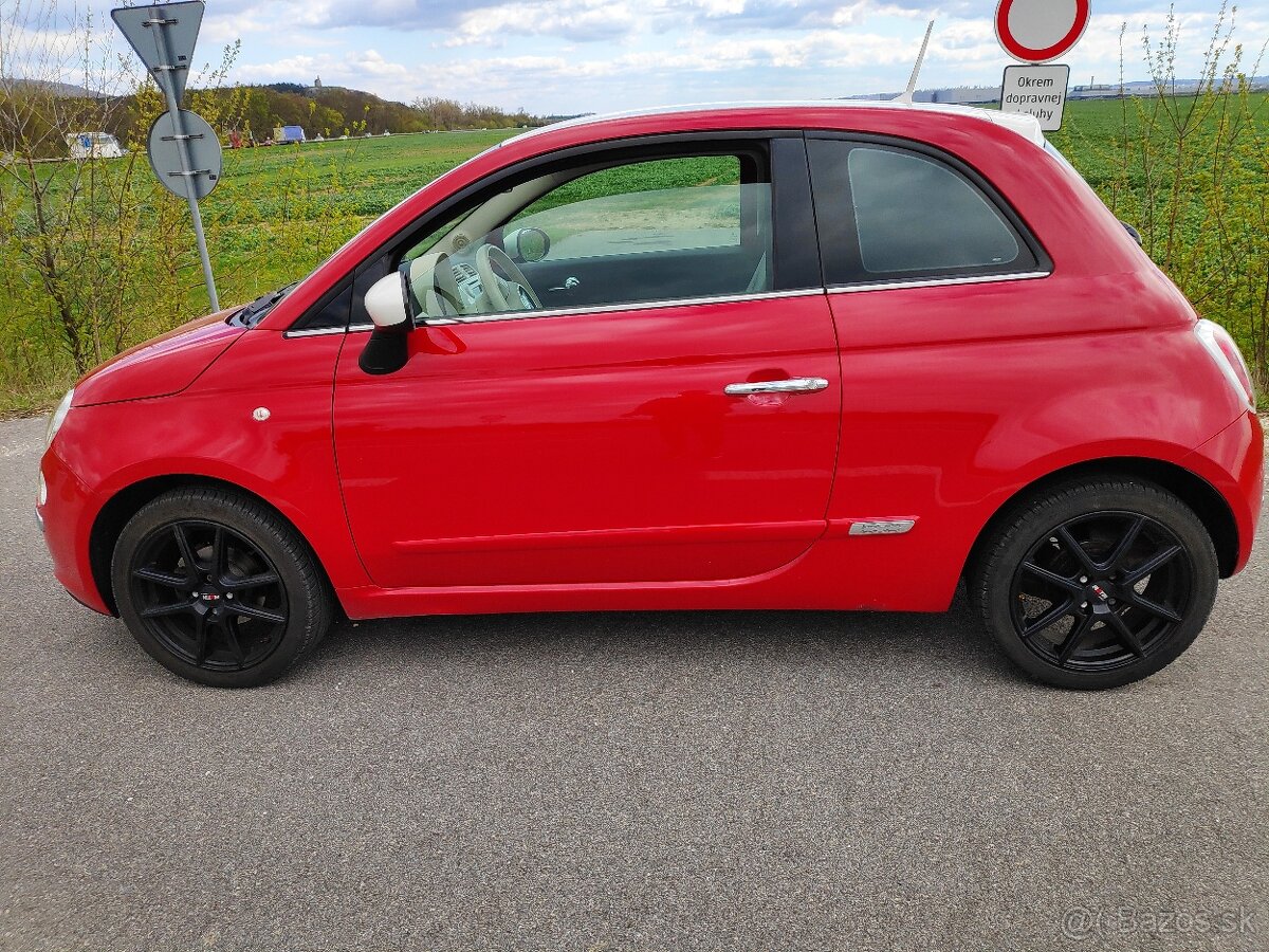 Fiat 500 1,2 benzín r.v.2015 Štart Stop -72000 km