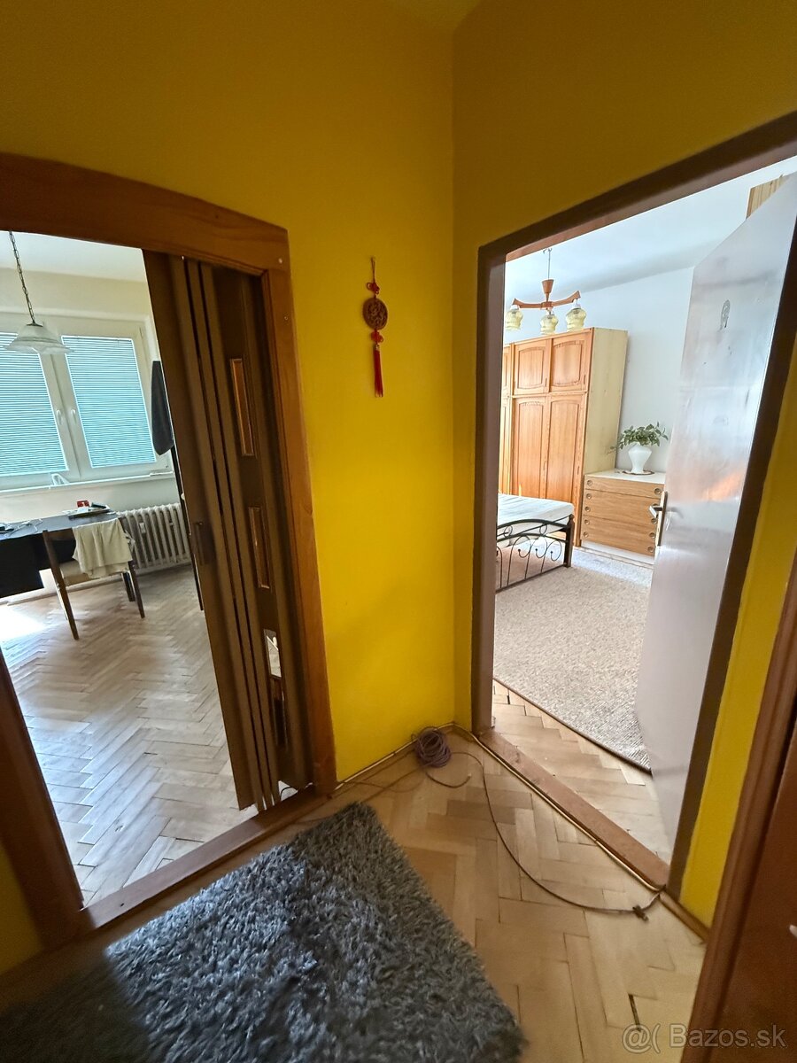 Praktický 3 - izb. byt (65 m2) / Slobody / Košice - sídlisko