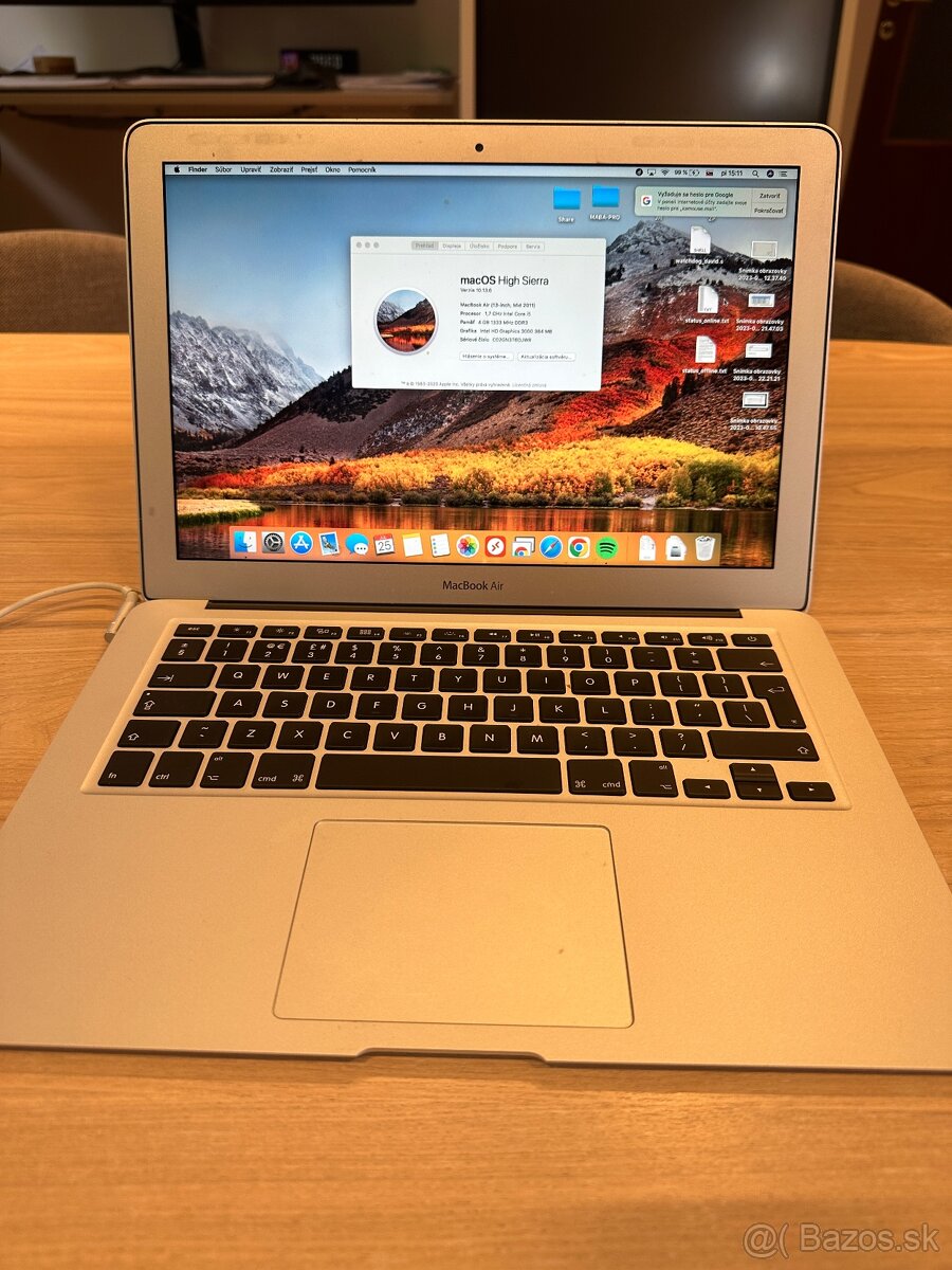 MacBook