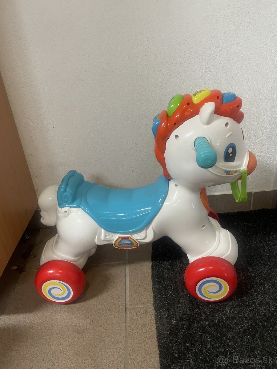 Jazdiaci konik