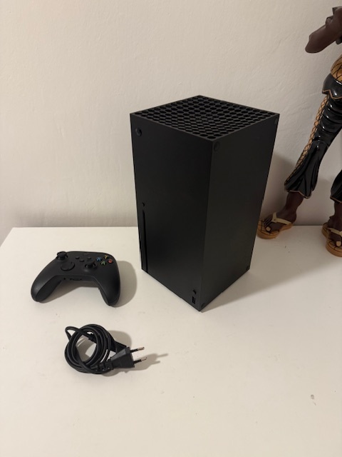 Xbox series x  +  1x ovládač