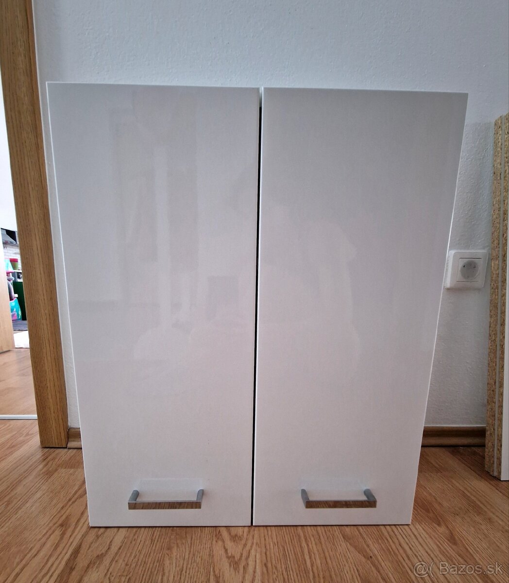 Kúpeľňová skrinka