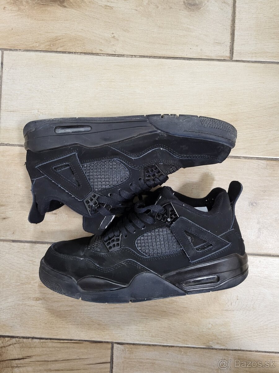 Nike Air Jordan 4 Black Cat
