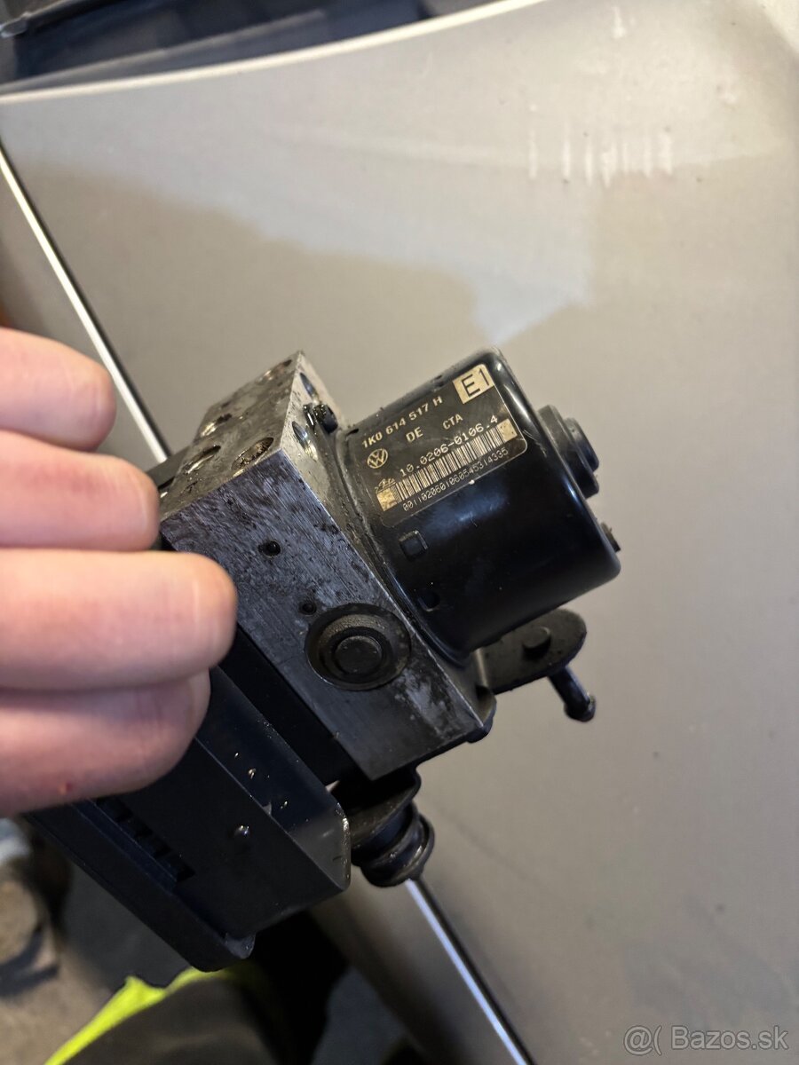 Jednotka ABS 1K0 614 517 H