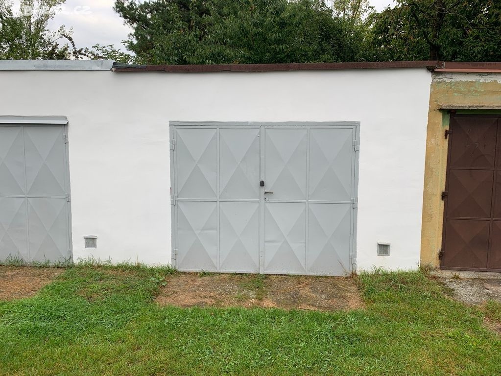 Mám záujem o garáž v Leopoldove