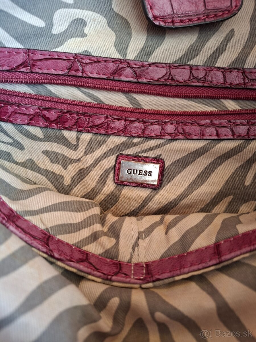 Kabelka Guess