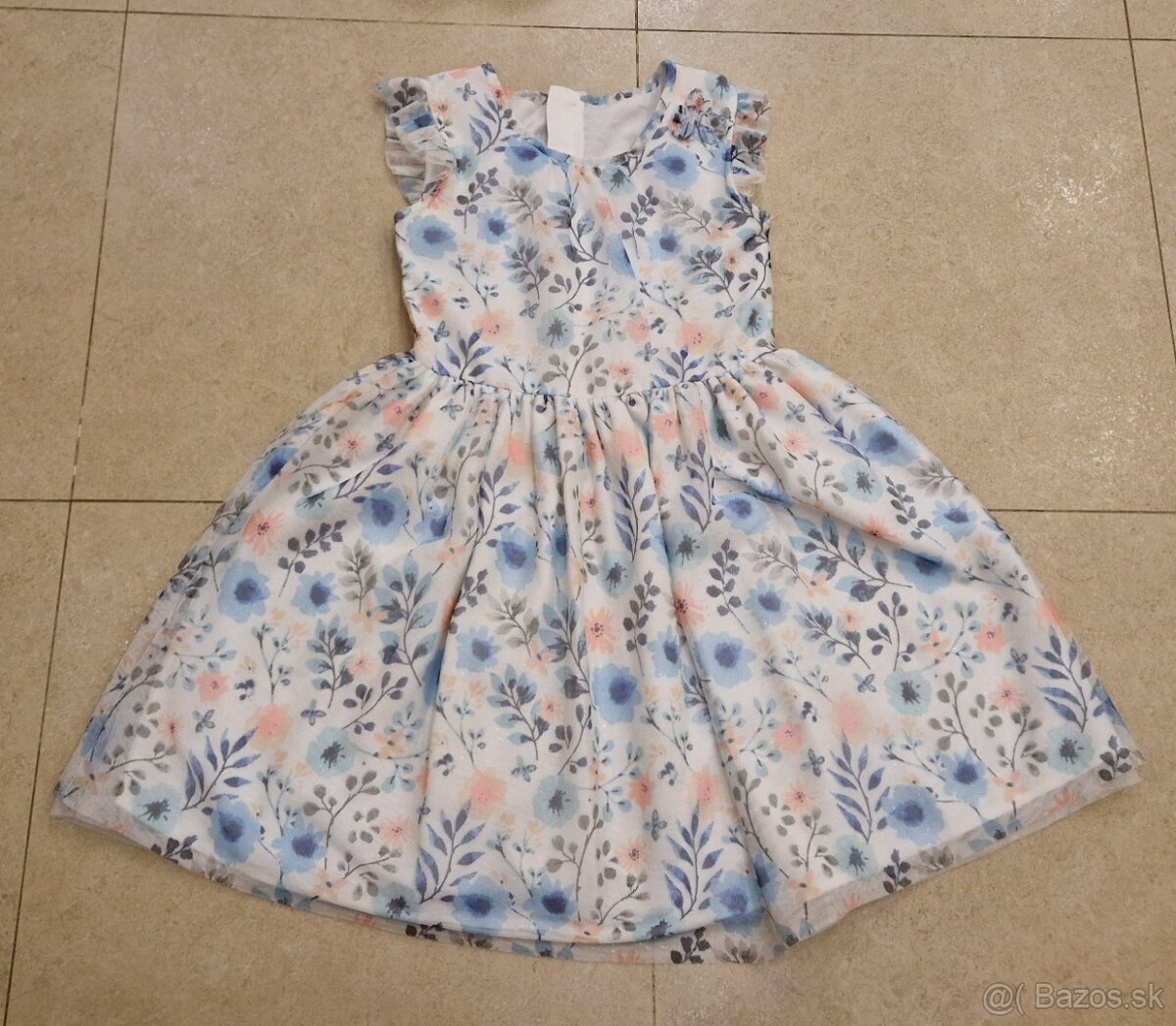 Predám dievčenské šaty svetlé