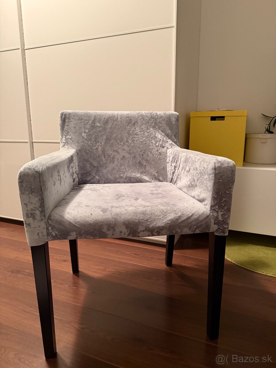 Čalúnené stoličky Ikea