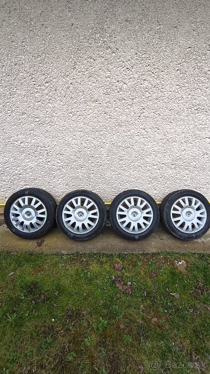 Elektróny s letnými pneu