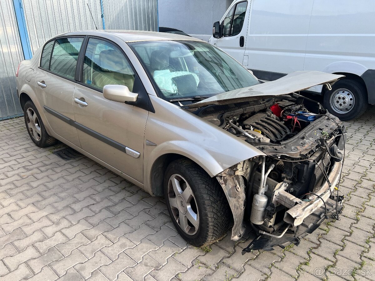 RENAULT Megane 1,6 16V,r.2006,=84000=km,kup.SR