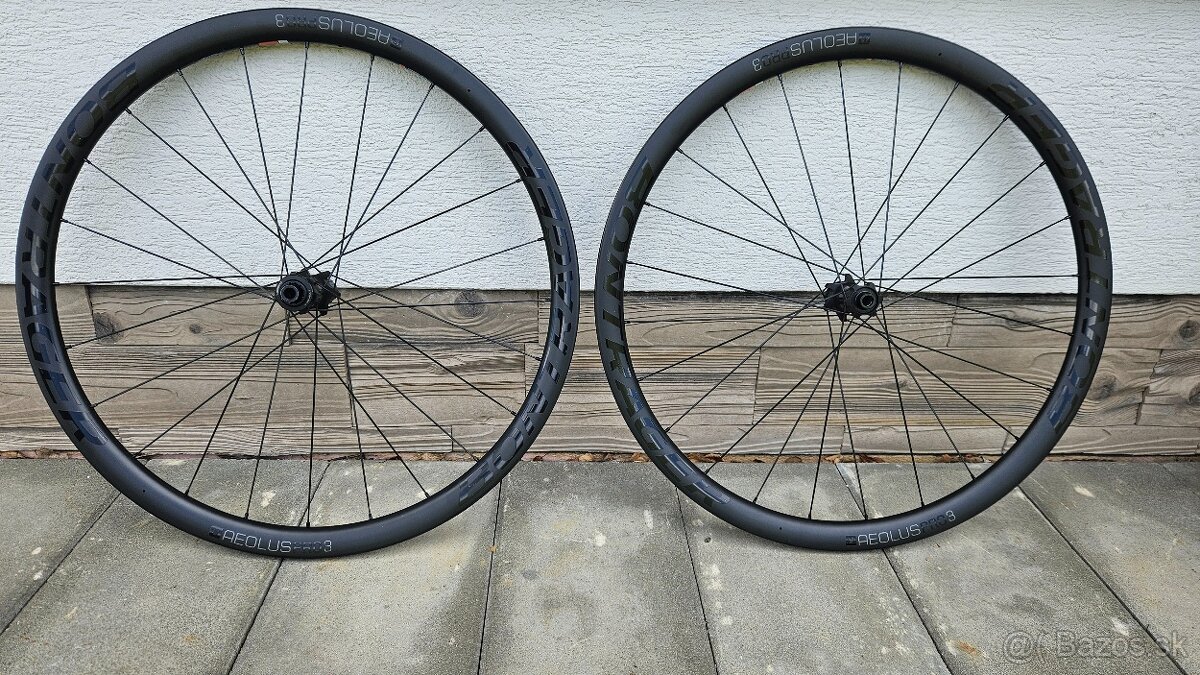 Karbónové kolesá bontrager aeolus pro 3 TLR