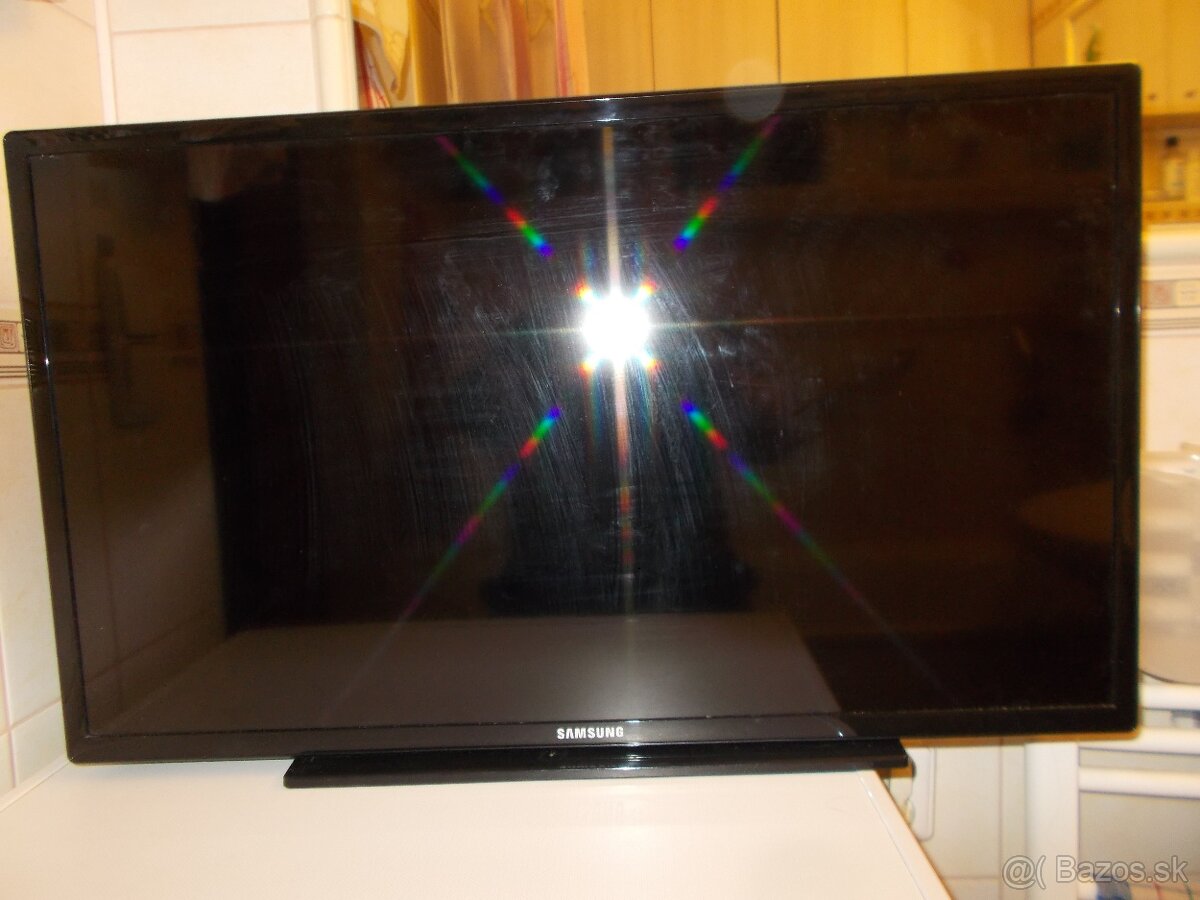 Predám televízor Samsung uhl.85 cm