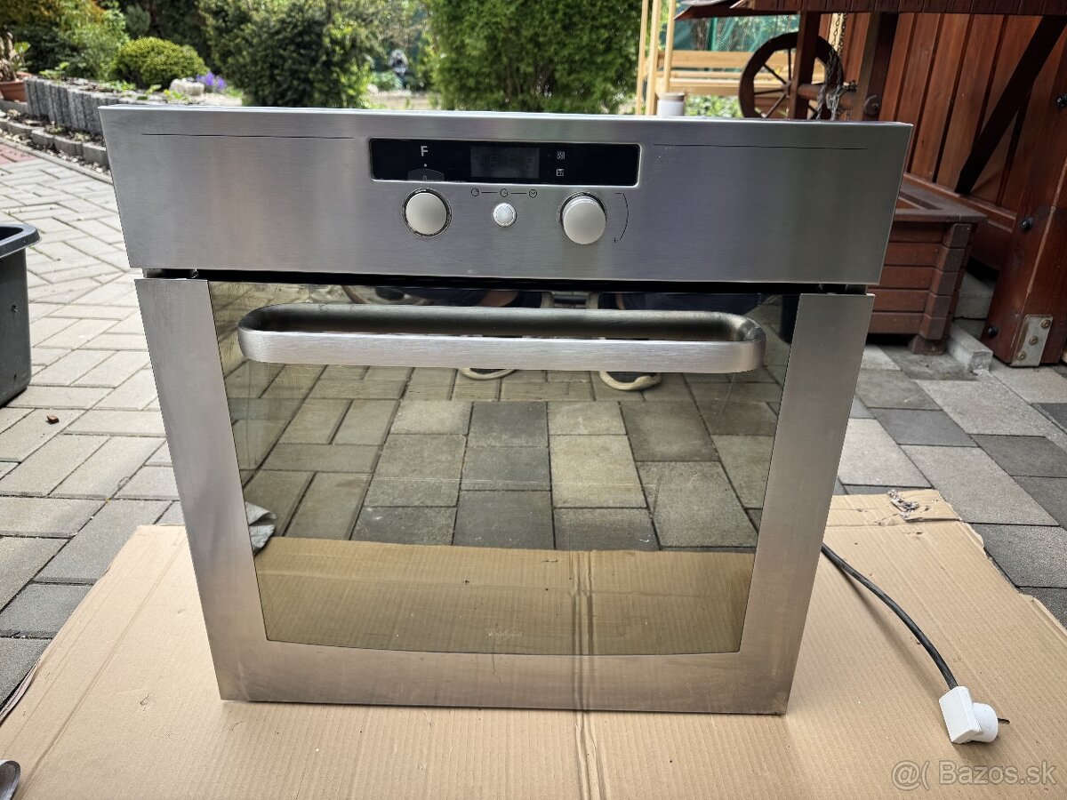 Elektrická rúra značky Whirlpool