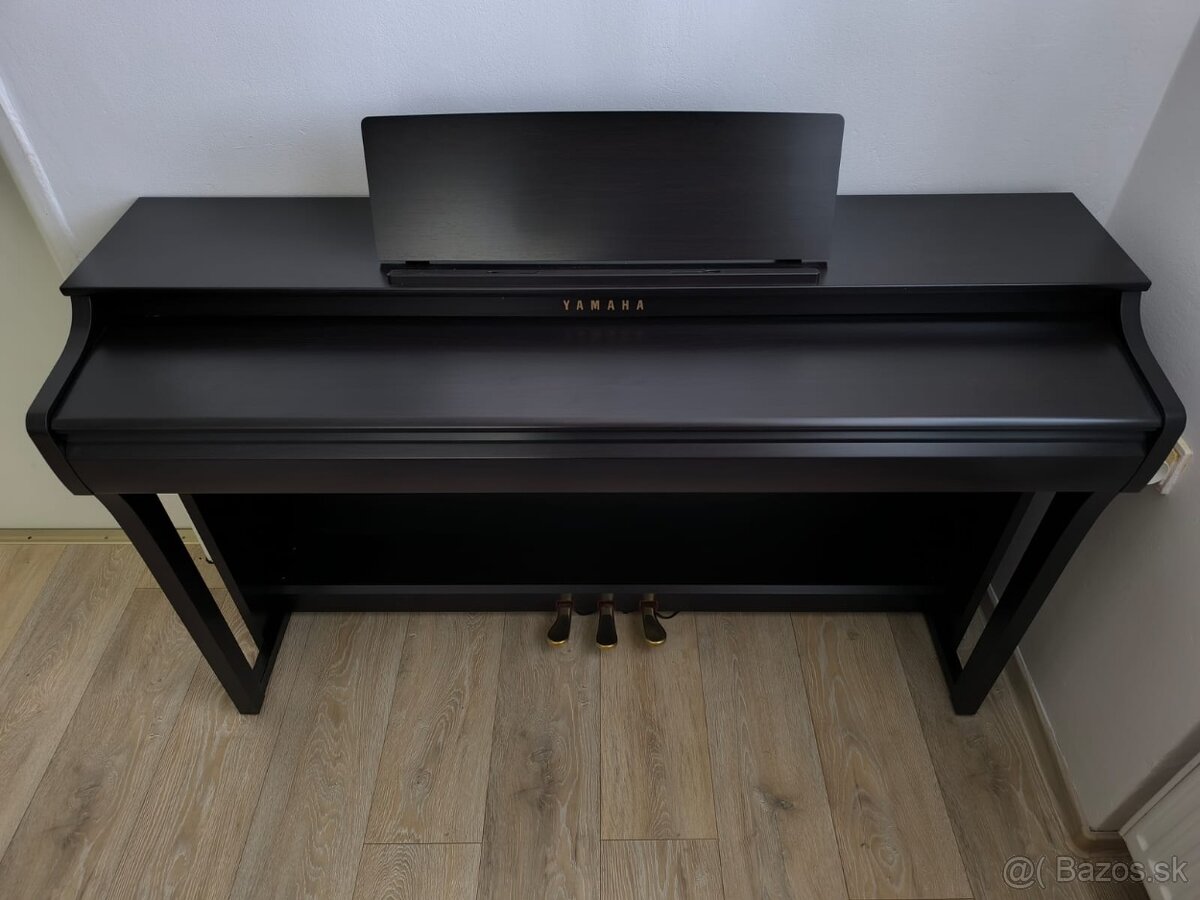 Digitálne piano Yamaha CLP-825 Palisander