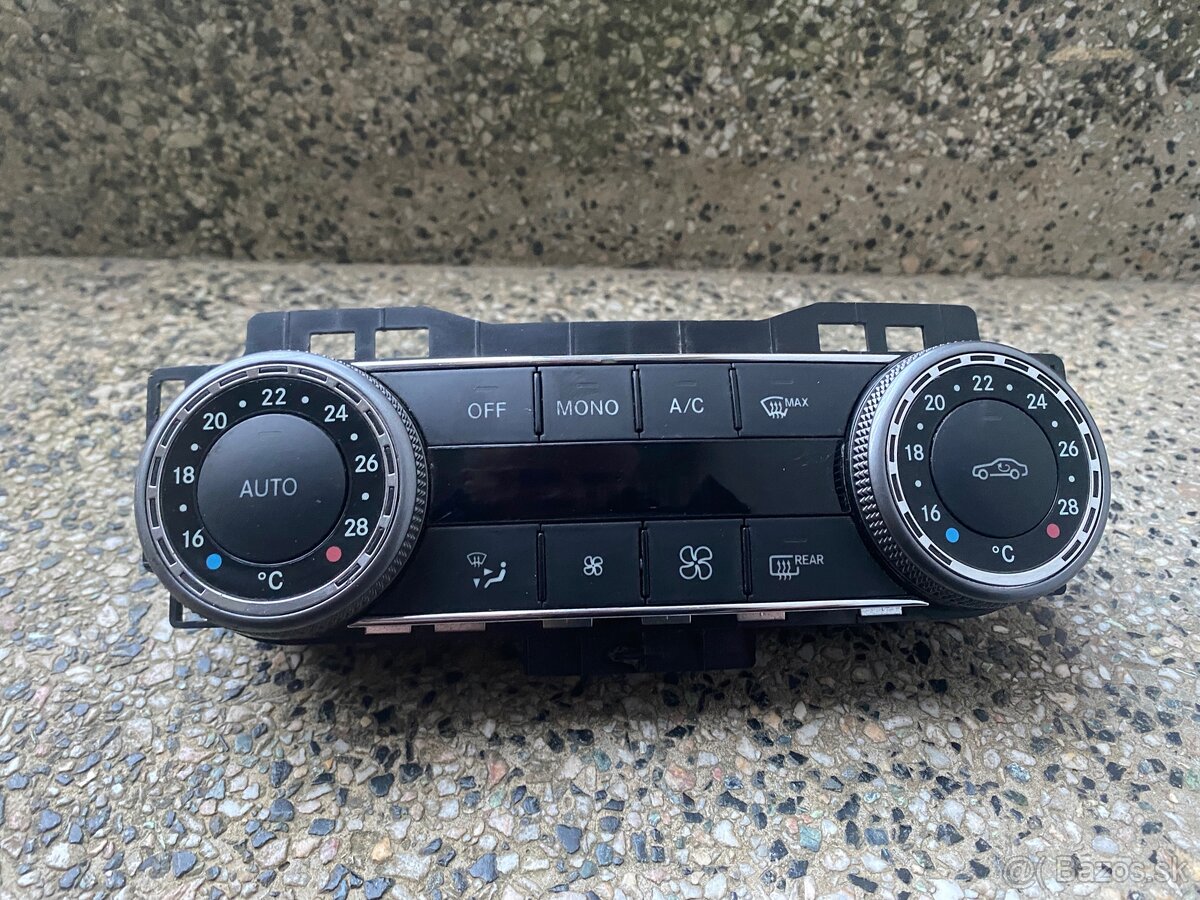 W204 panel kúrenia