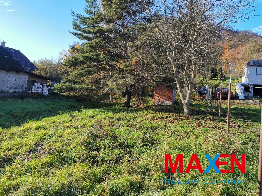 Stavebný pozemok 870 m2 so sieťami, Košice okolie