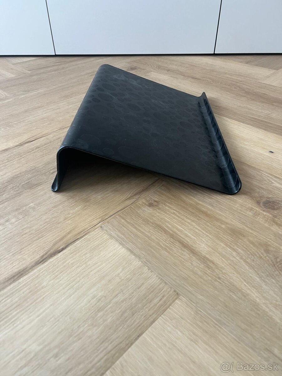 Podložka pod notebook, pasívna