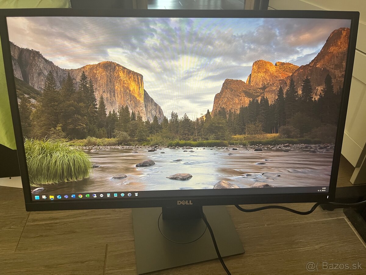 Profesionálny monitor - LCD 24" IPS LED DELL P2417H