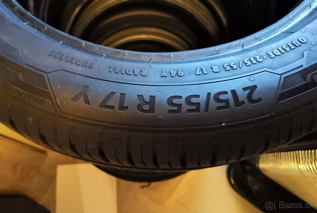 Sada letných pneu. 215 /55 R17
