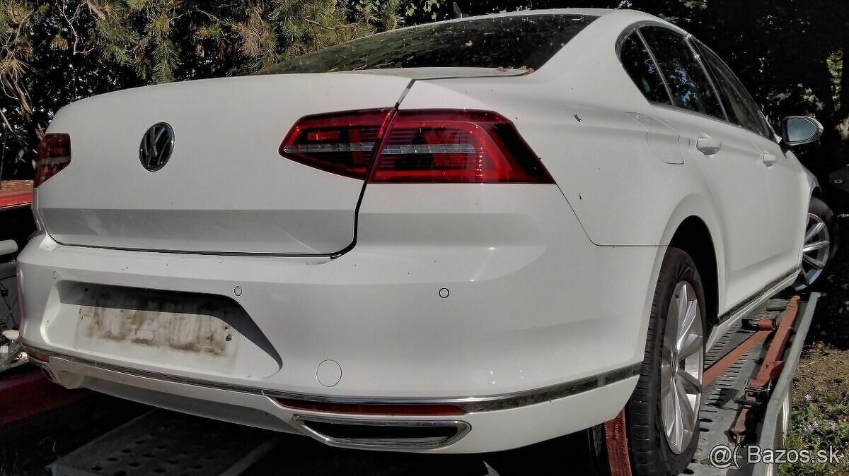 predám DVERE Volskwgen Passat B8 2.0 TDi 2018 zadný nárazník