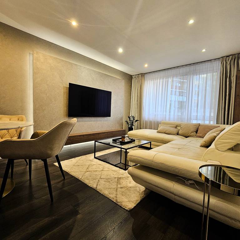 Predaj 3i, OV, 65 m2+loggia, reko, zariadený, loggia, Košice