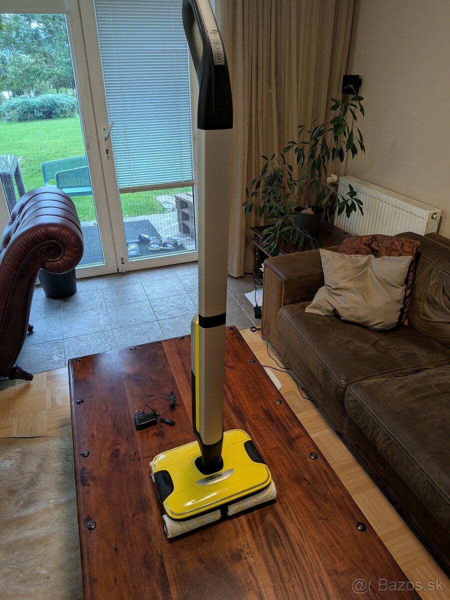 Kärcher FC 7 Cordless podlahový čistič/vysávač