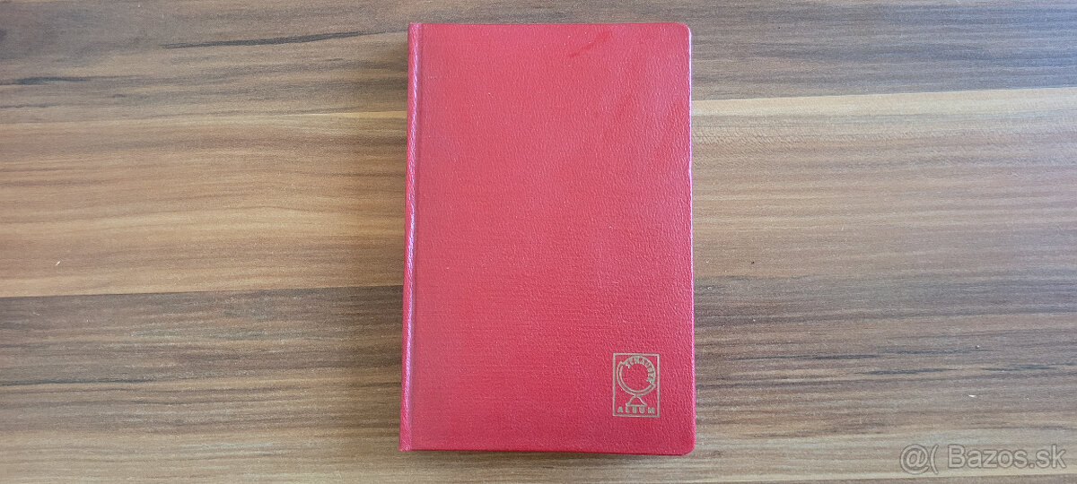 začatá zbierka Rumunska v drobnom albume