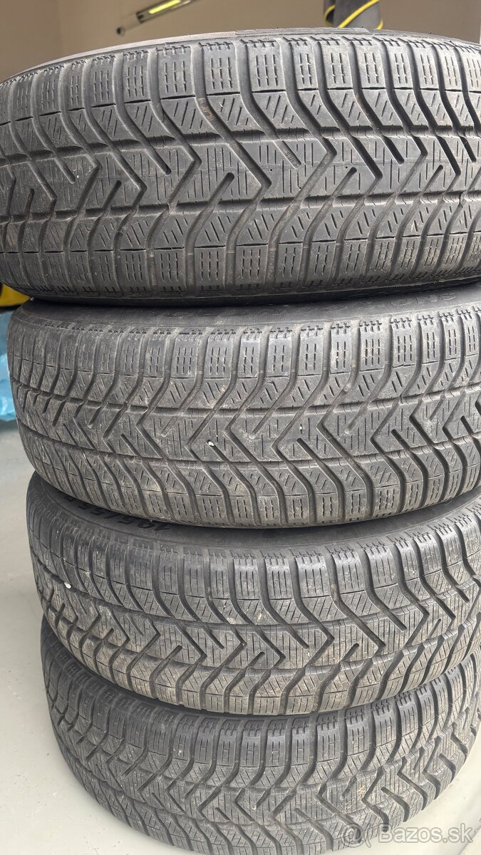 Predam zimne pneumatiky 195/55 R17