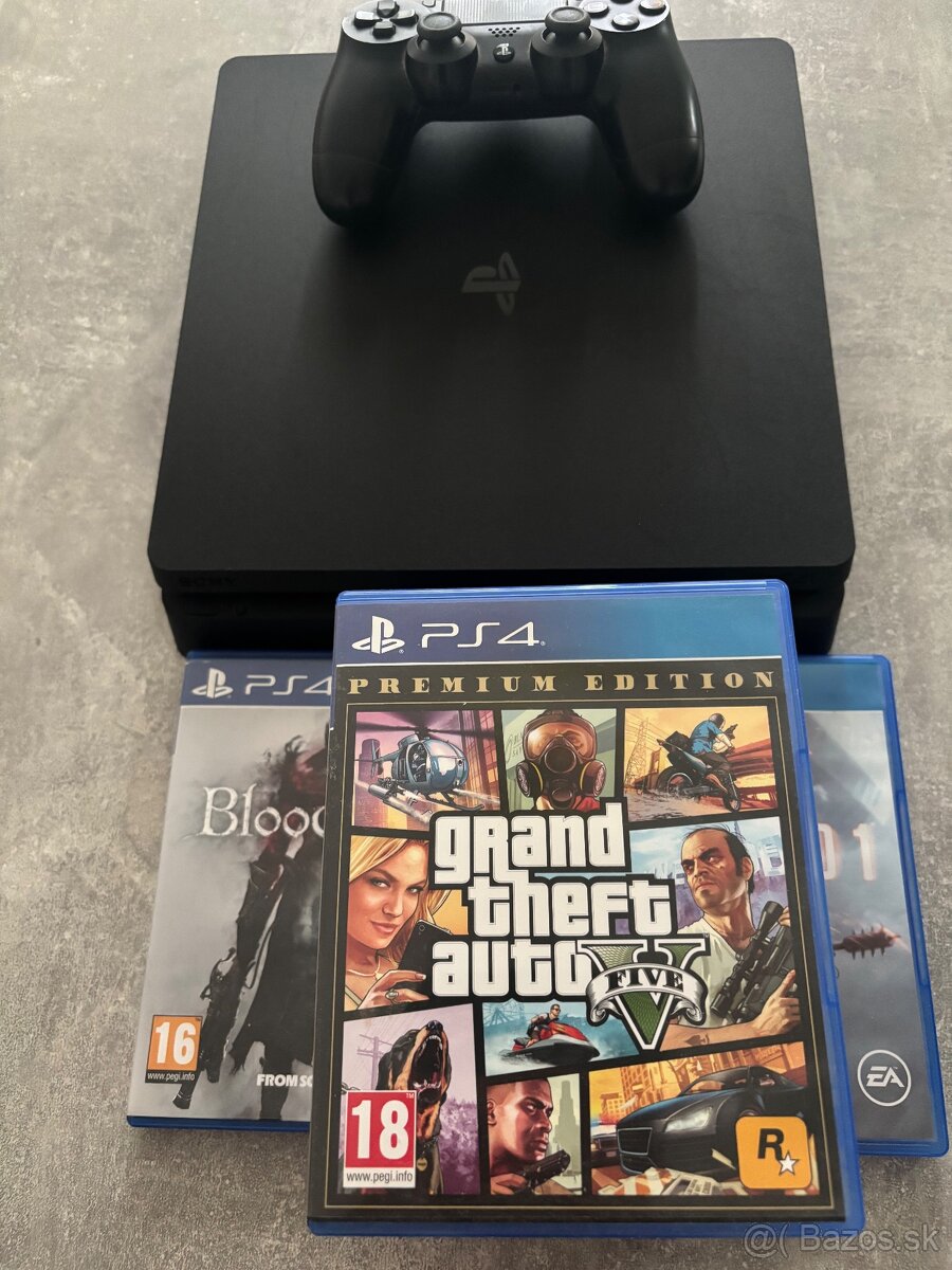 Playstation 4 slim