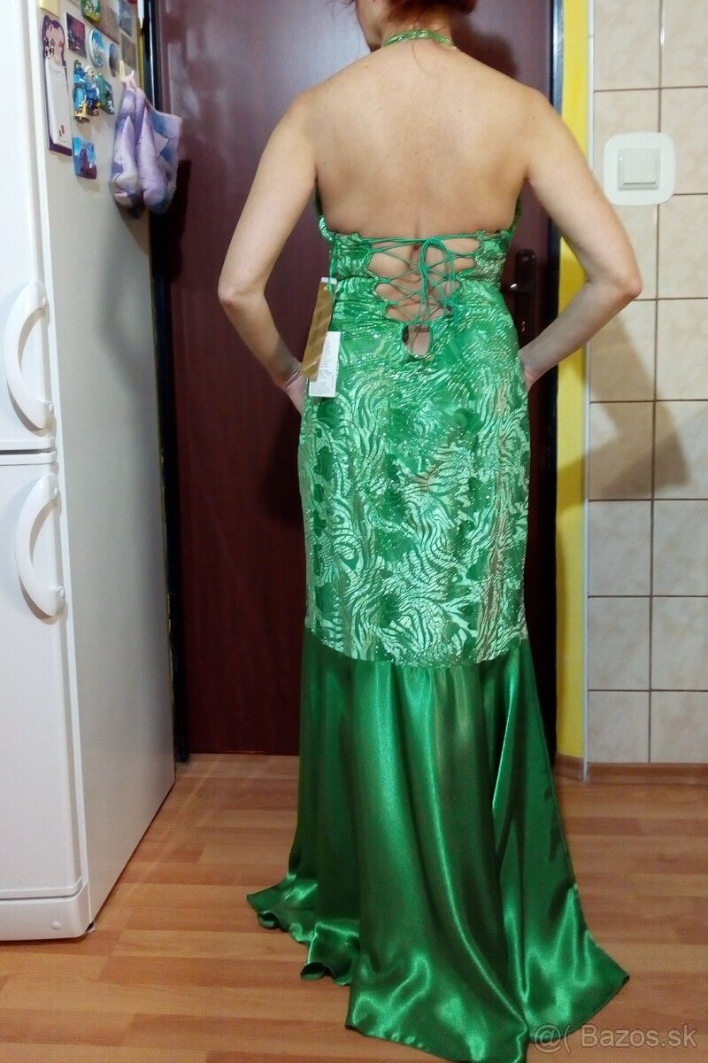 Predám spoločenské šaty