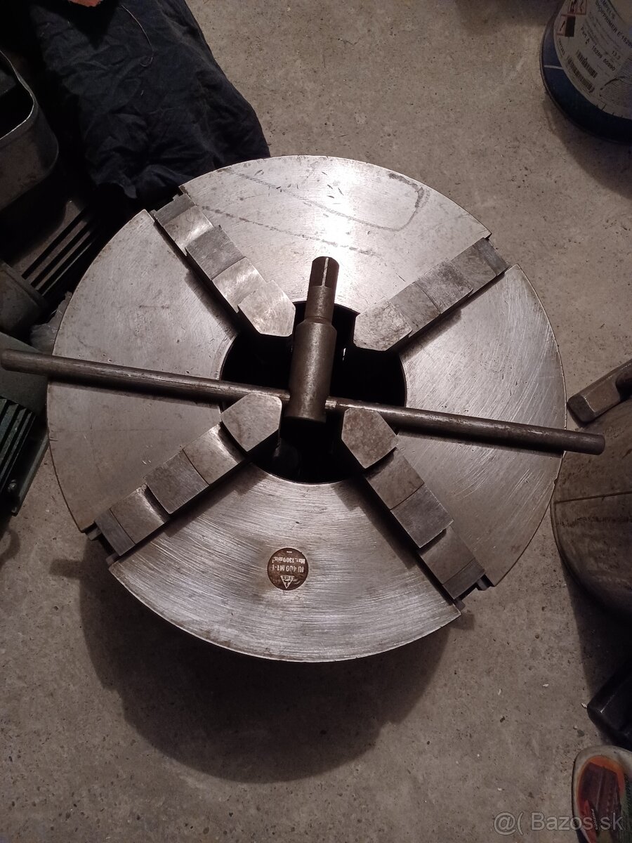 Univerzálne skľučovadlo 400/4.