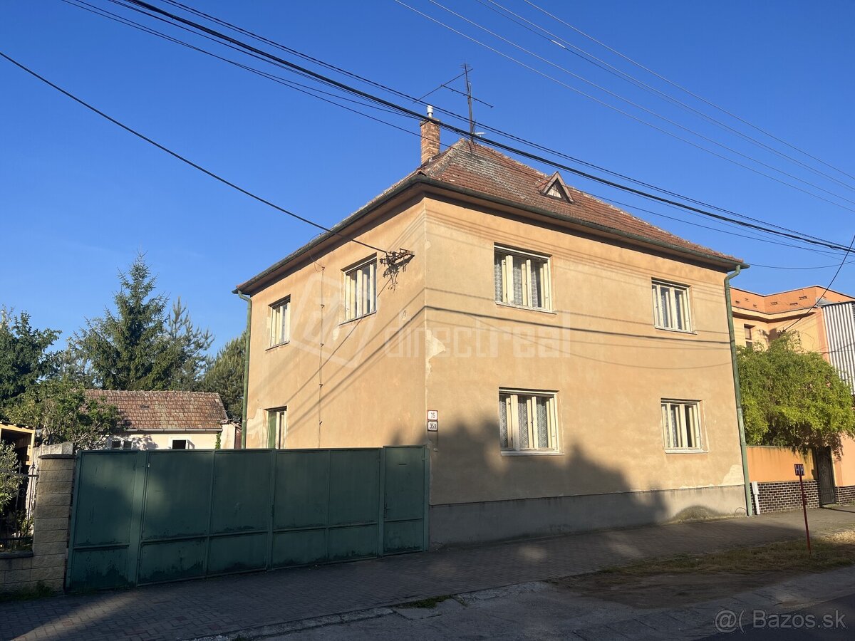 Predaj - rodinný dom - Elegantný 5 izbový dom na náme…