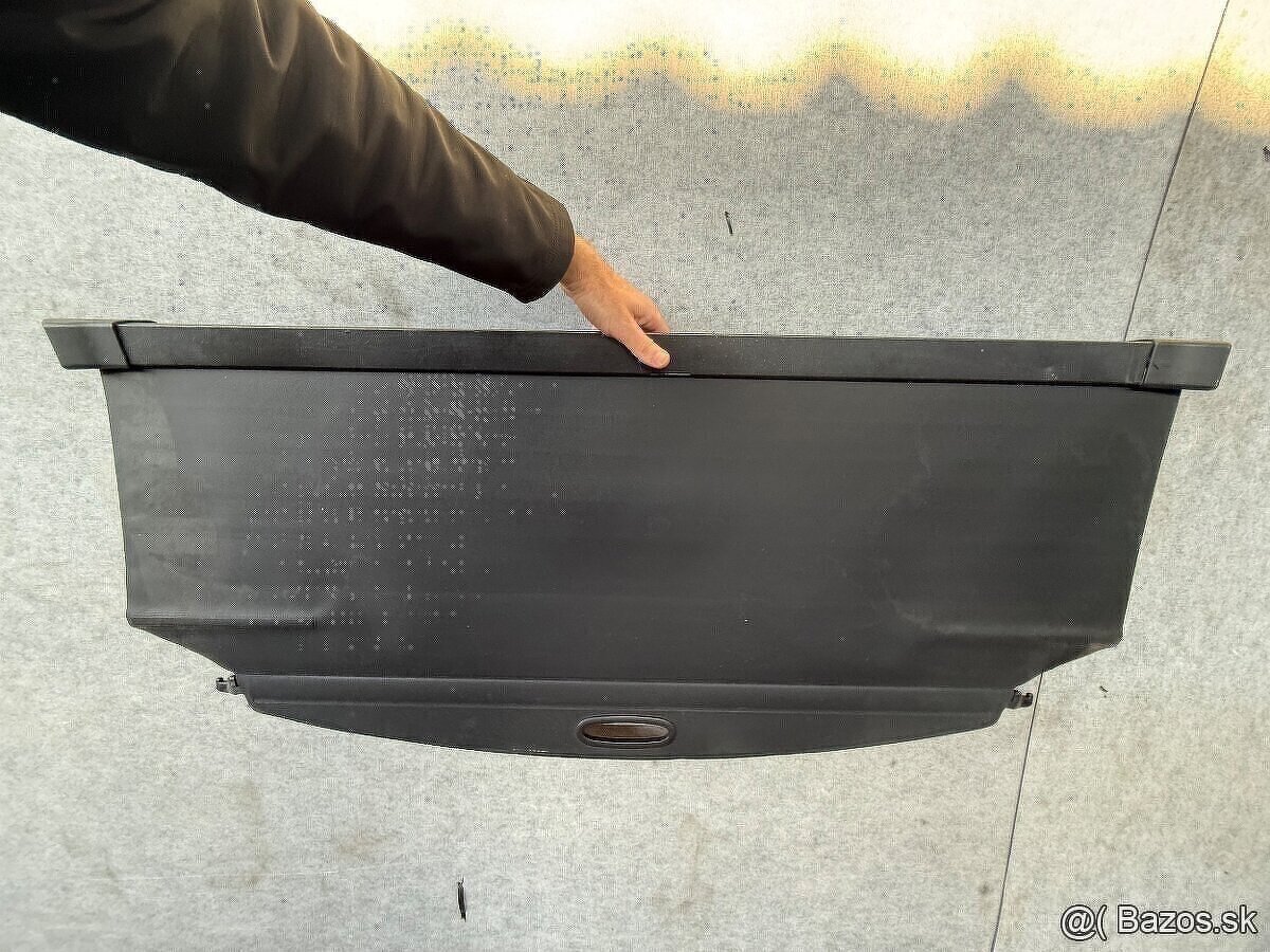 Kia Ceed kombi zadná roletka