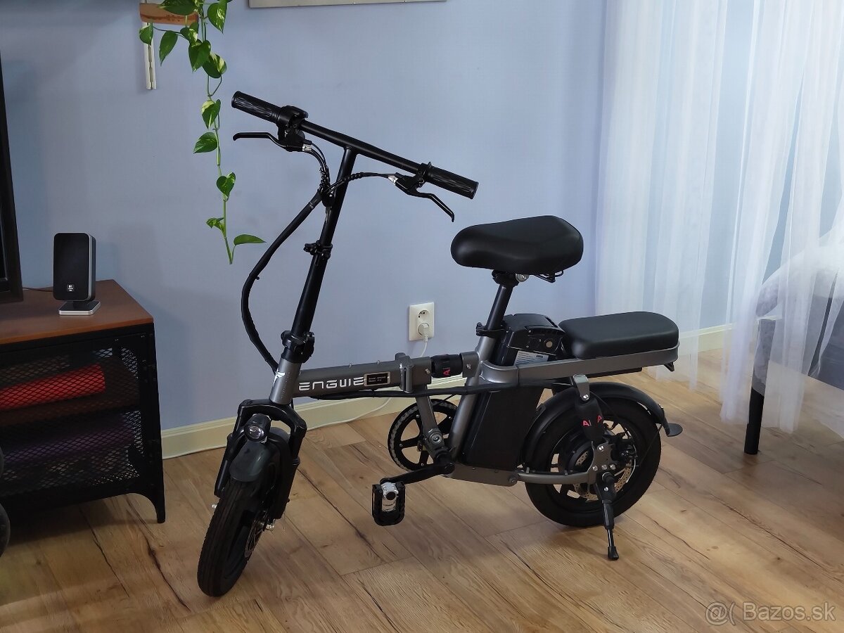 Skladací elektrobicykel