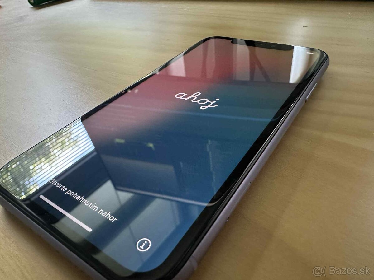 Apple Iphone 11 64GB (super stav)
