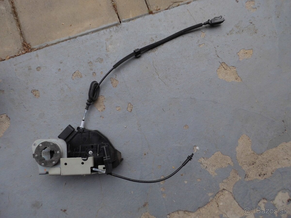 Predám na Ford Transit Custom pokazený zámok dverí