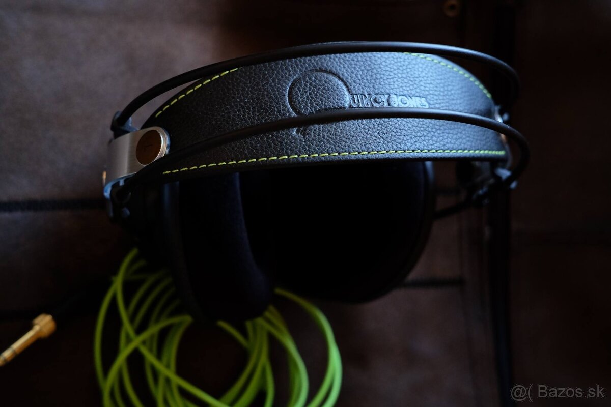 AKG Q 701 Quincy Jones Edition