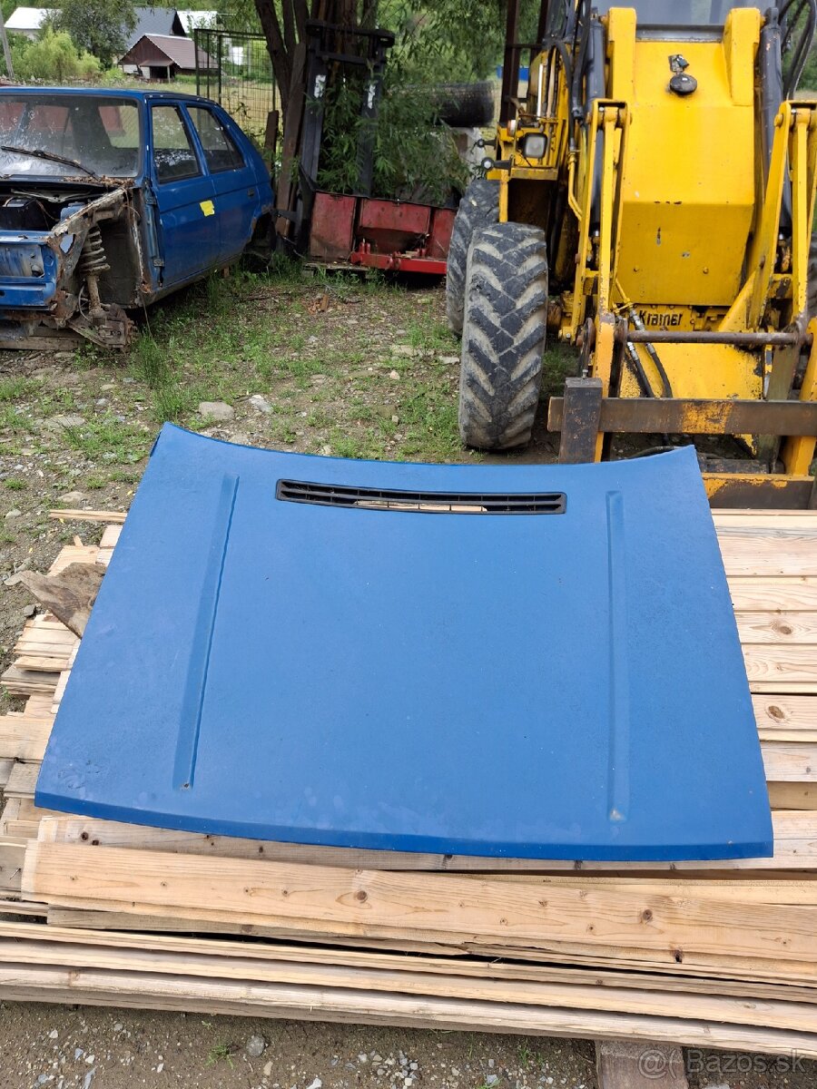 Kapota škoda favorit