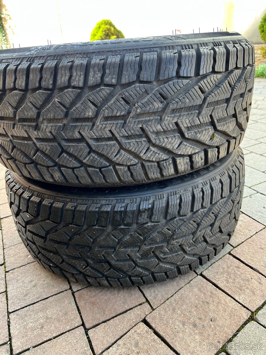 KORMORAN Snow 245/45 R18 100V