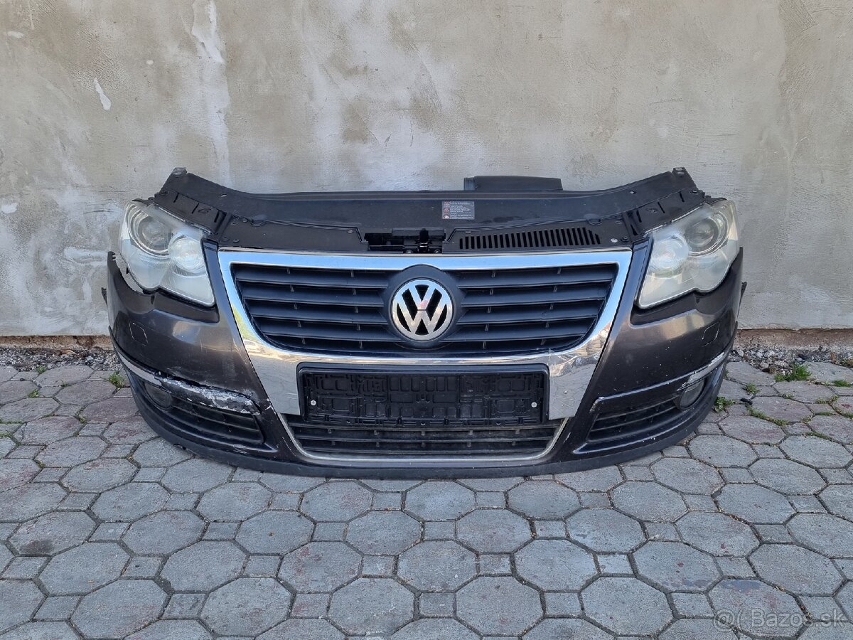 Passat B6 TDI Predok Xenóny nárazník maska
