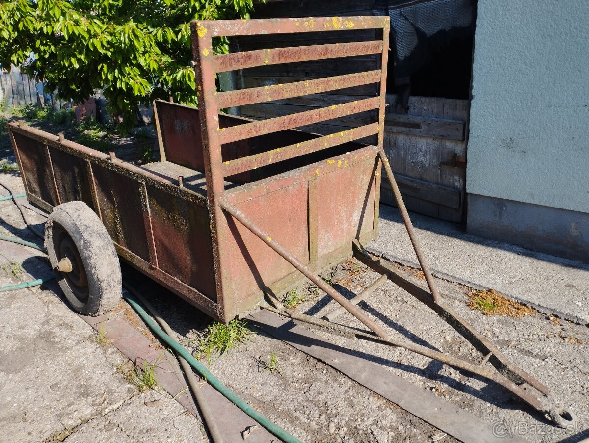Predám poľnohospodárske stroje