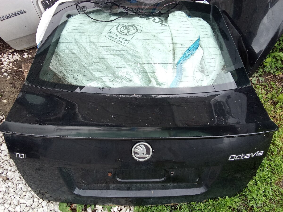 Predám kufrove dvere škoda Octavia 2 sedan