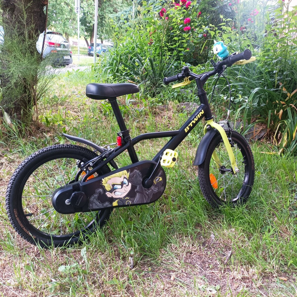 Predám detský bicykel Btwin 16 Dark Hero