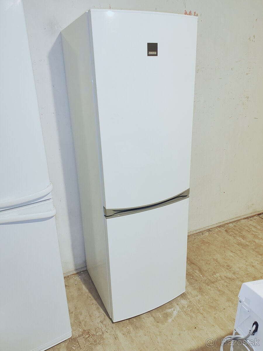 Predám chladničku Zanussi 185cm