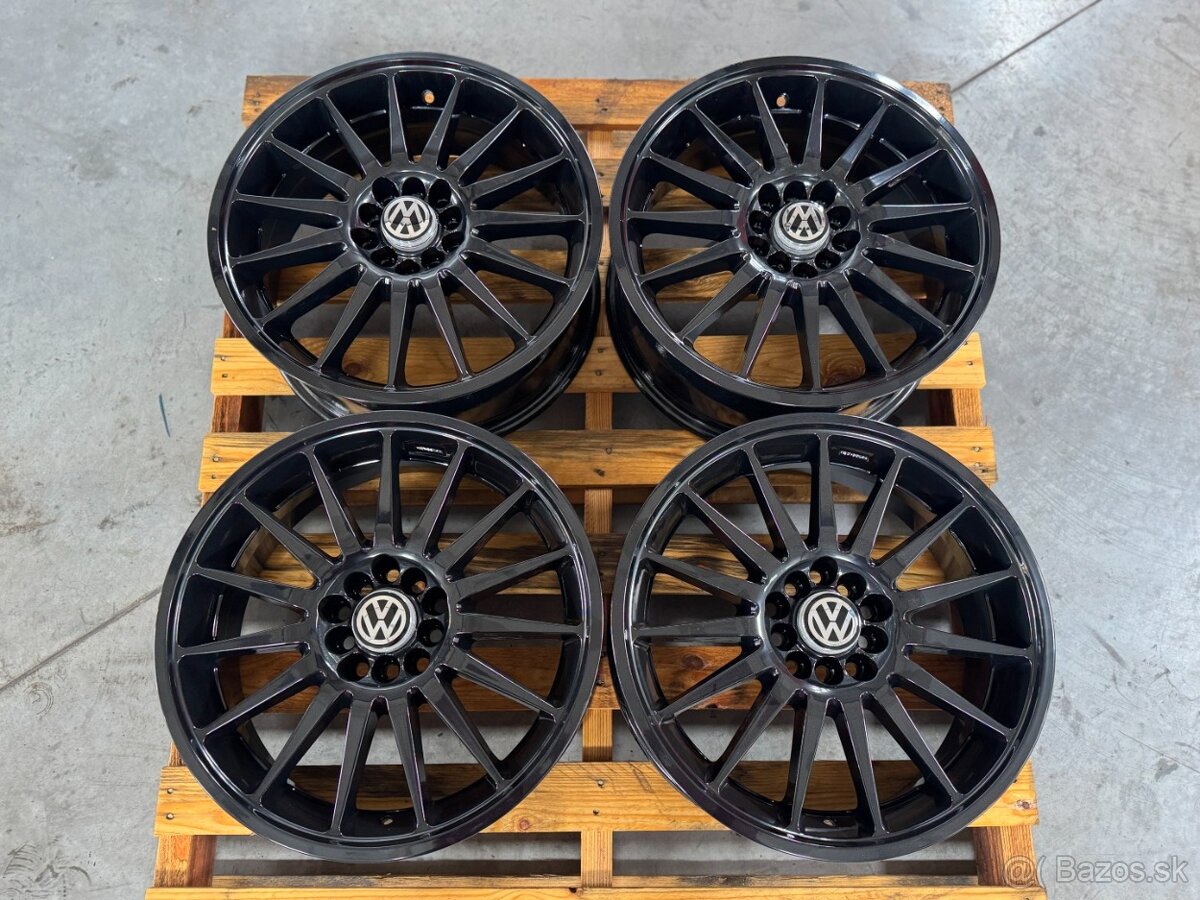 R17 (72,6) 5x112 - 5x100 7J ET35 Black Glossy Germany Excel