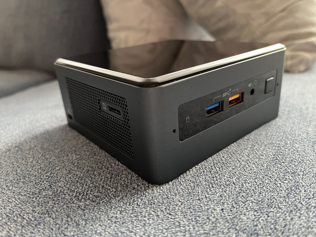 INTEL NUC 8BEH