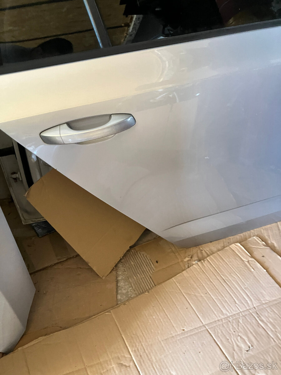 pravy zadni dvere skoda octavia iii stribrne combi